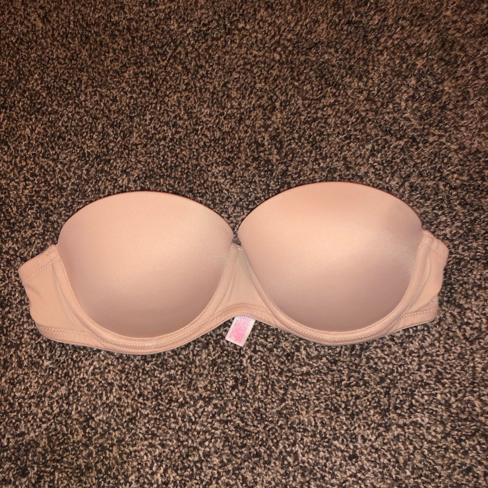 PINK Victoria’s Secret strapless bra